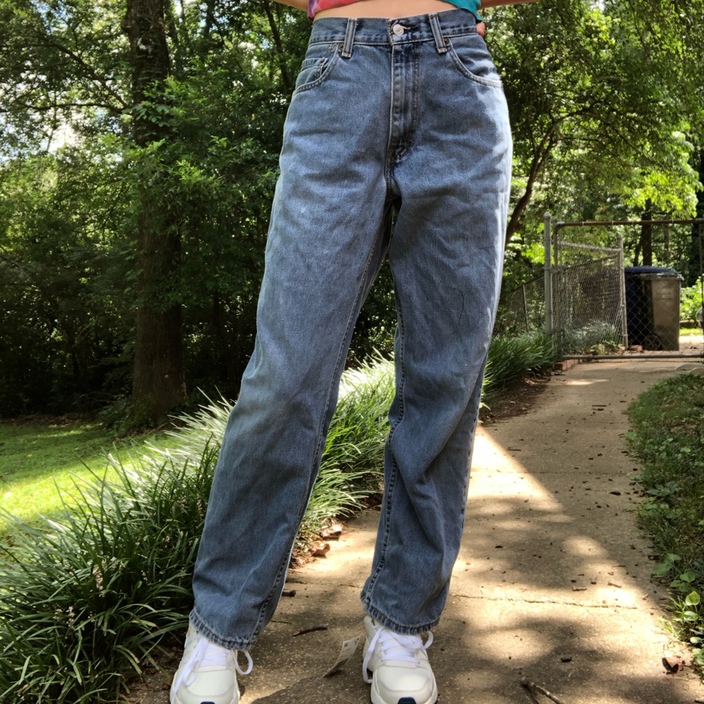 Levi’s 550 baggy mom jeans